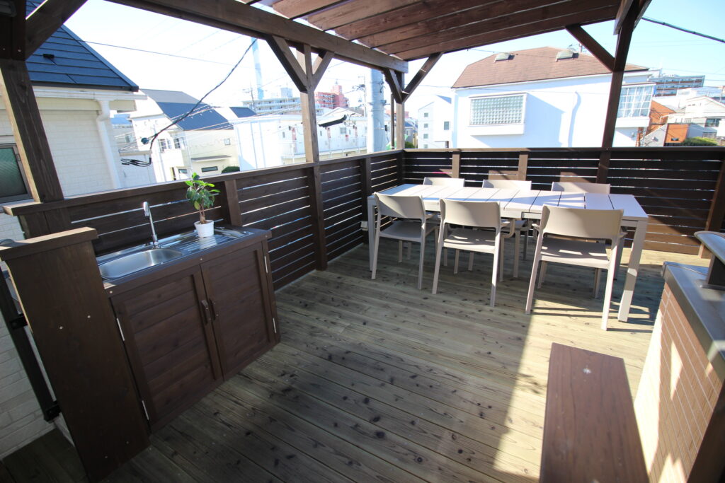 エルビーシステム　車庫上デッキの水回り