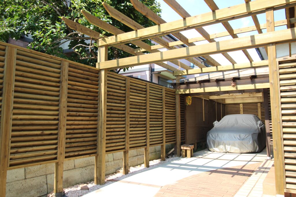 大型パーゴラ 無塗装でも長持ち 高耐久処理
