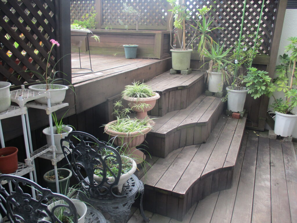 個性的　ステップ　階段　オンリーワン　東京都大田区