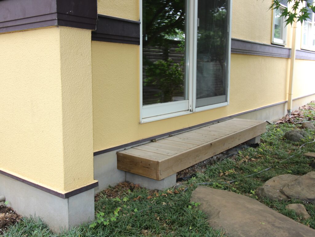 木製踏み台　縁台　国産スギに防腐　調布市