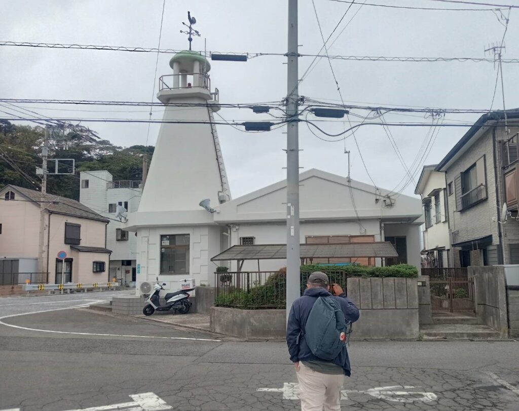 風見鶏があつ城ヶ島駐在所