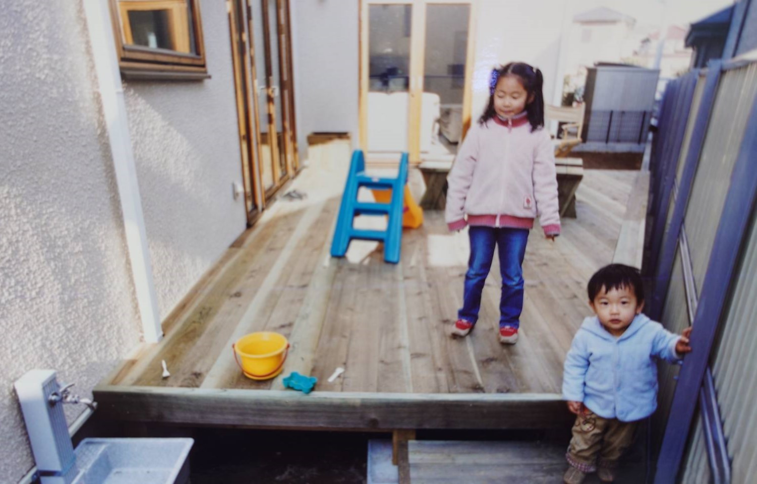 子供の遊び場、町田市、思い出になるウッドデッキ