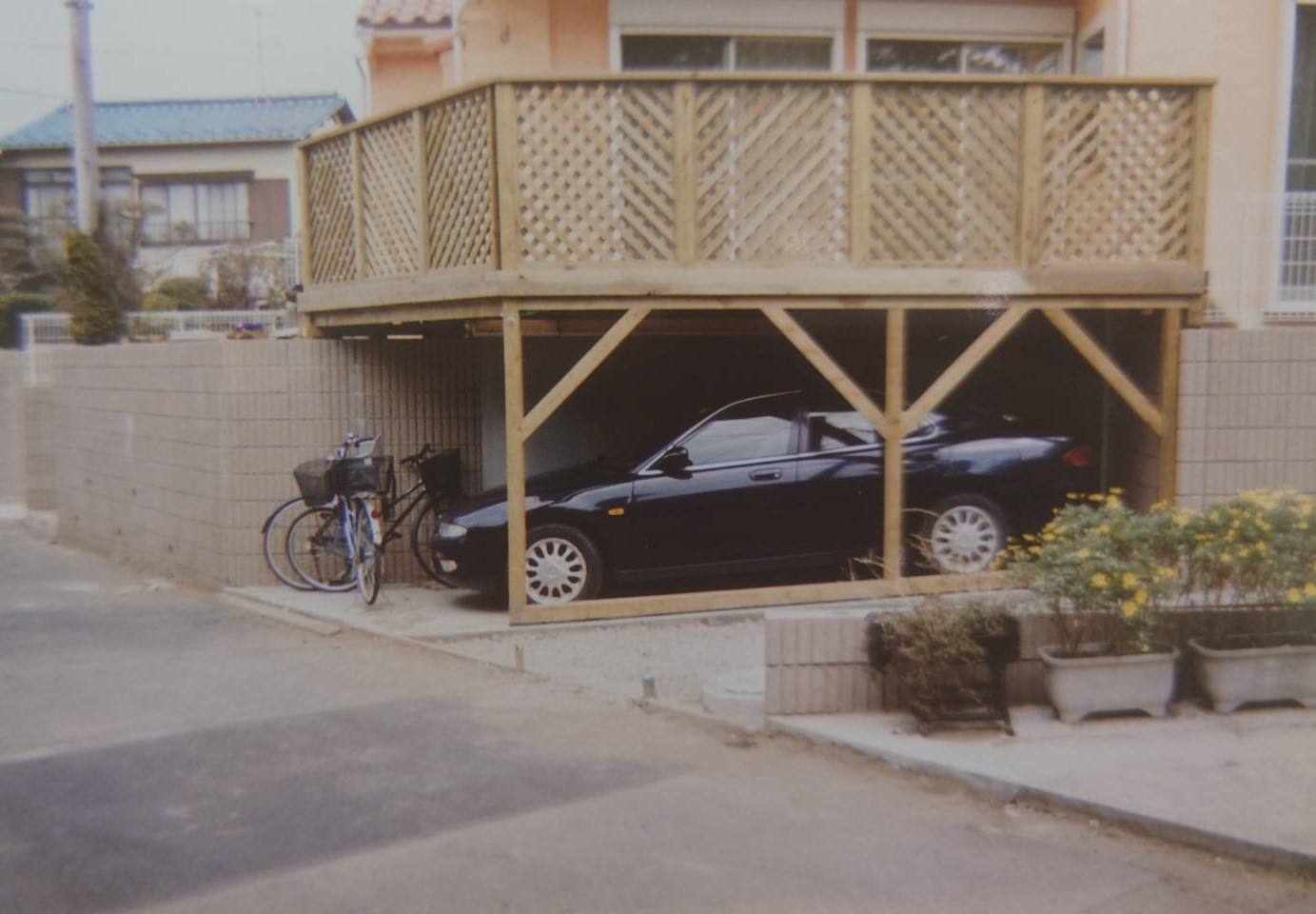 茅ヶ崎市の車庫上デッキ（ガレージデッキ）